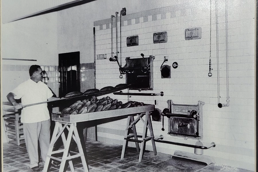 1962